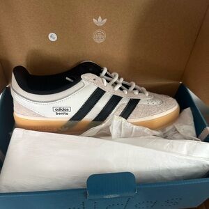 SOLD Bad Bunny Gazelle “Off White” indoor sneakers